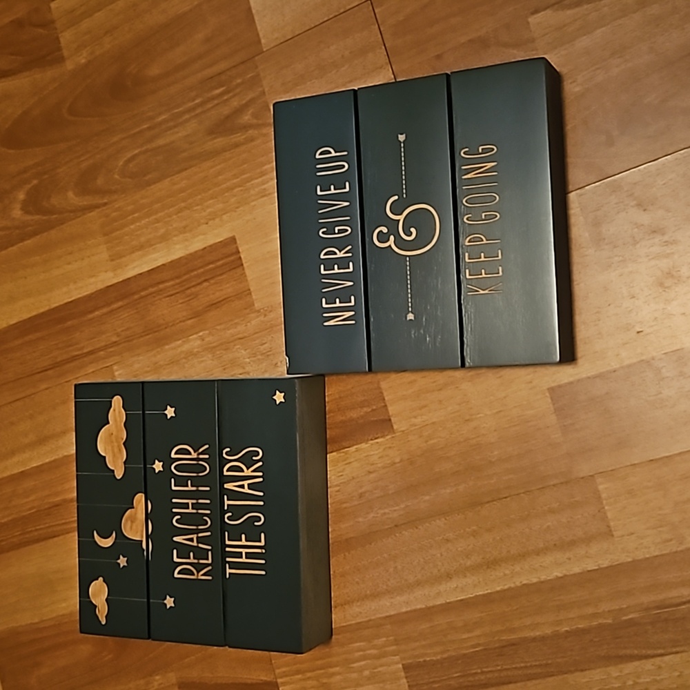 Set of 2 thirty one will decore